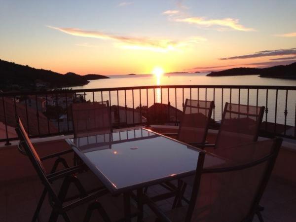 Apartments By The Sea Razanj, Rogoznica - 11347 ภายนอก รูปภาพ
